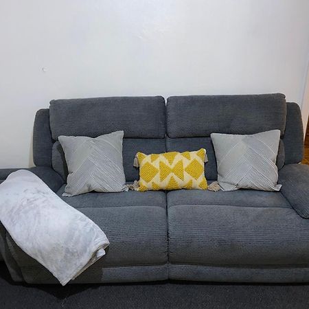 Handsworth Home - 2 bedroomed Sheffield Buitenkant foto
