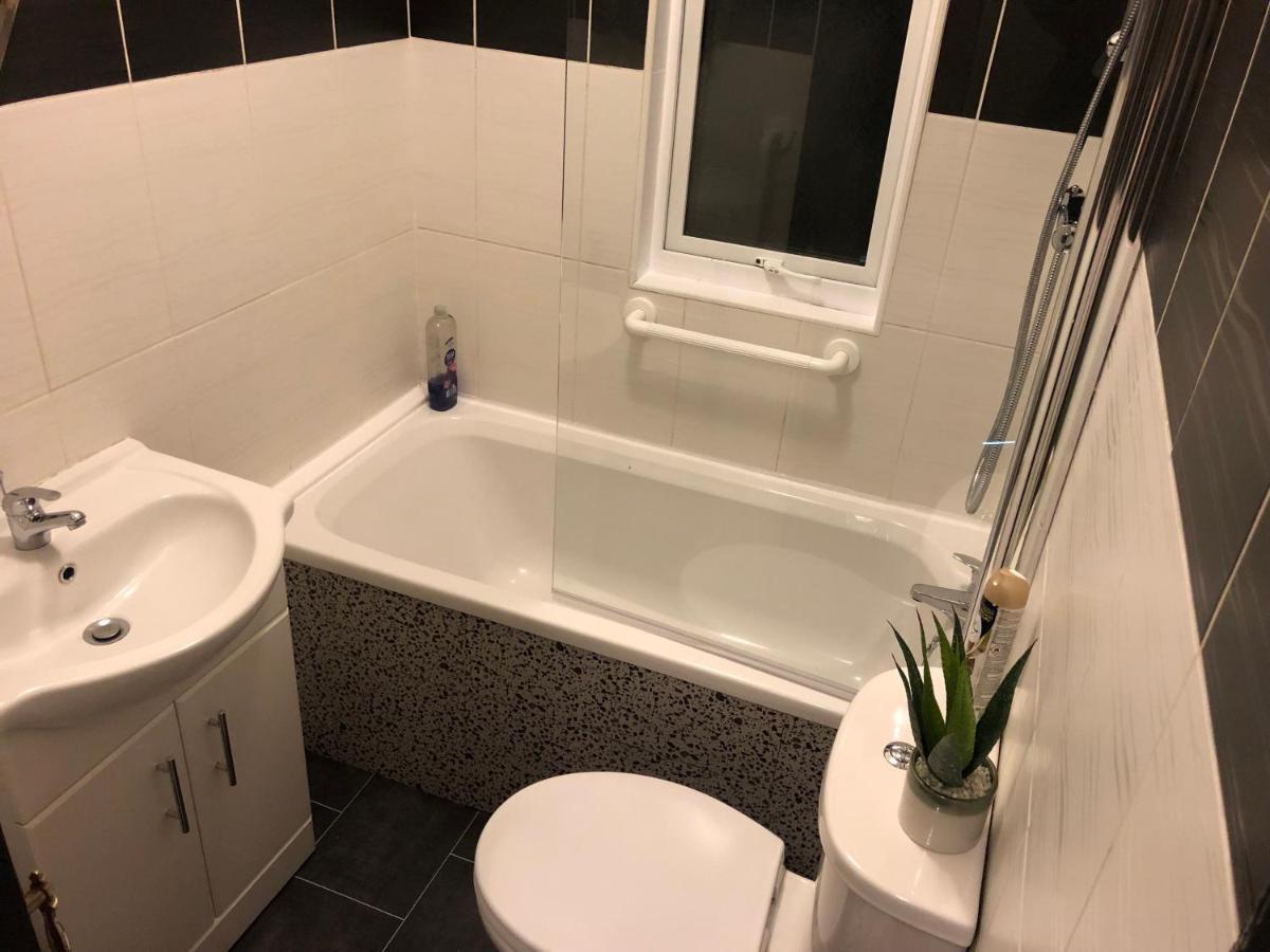 Handsworth Home - 2 bedroomed Sheffield Buitenkant foto
