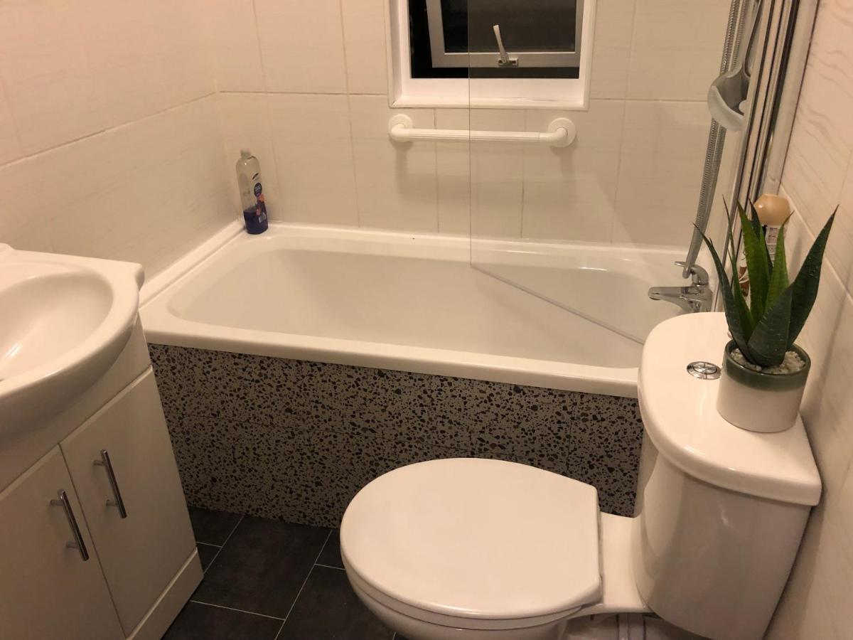Handsworth Home - 2 bedroomed Sheffield Buitenkant foto